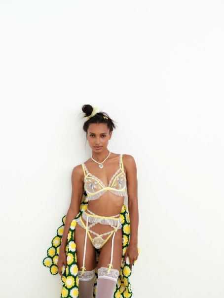 FOR LOVE & LEMONS FOR VICTORIA’S SECRET SUMMER 2022 COLLECTION