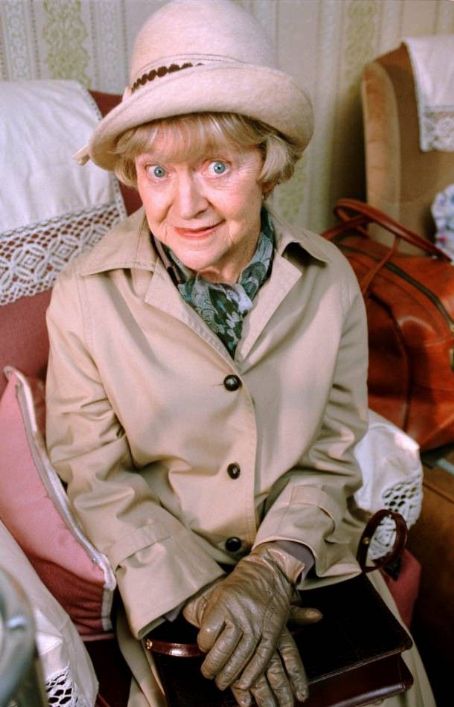 Dora Bryan - FamousFix