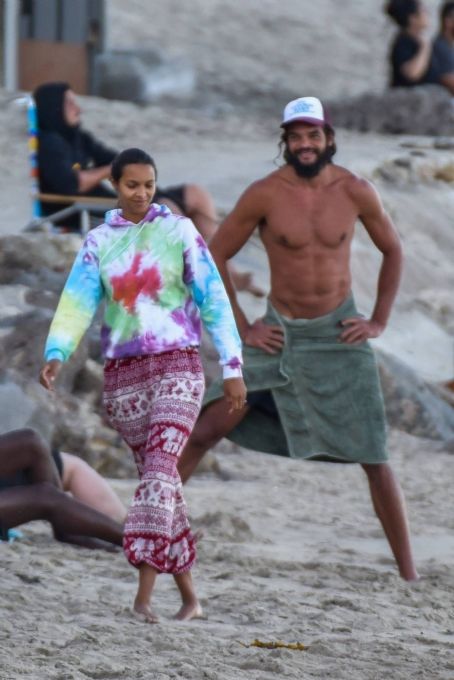 Lais Ribeiro With Her Fiance On The Beach In Malibu Picture - Photo Of 