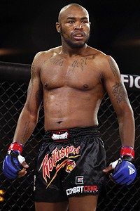 Mike Rhodes (fighter)