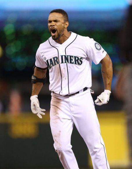 Who is Eric Thames dating? Eric Thames girlfriend, wife