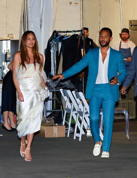 Chrissy Teigen – With John legend attend a charity event hosted by Prada at the Gagosian Gallery