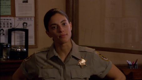 Erica Cerra As Jo Lupo In Eureka S01e01 - Pilot Picture - Photo Of 