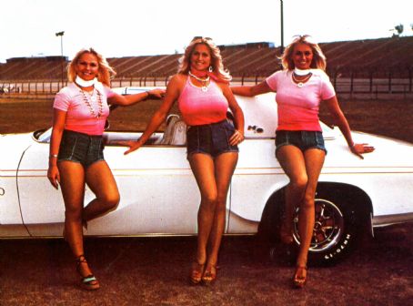 Linda Vaughn Pics - Linda Vaughn Photo Gallery - 2019 - Magazine ...