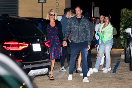 Paris Hilton – With Carter Reum on dinner date at Nobu in Malibu