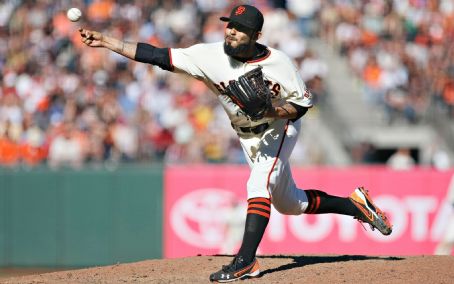 Sergio Romo Height, Weight, Measurements, Wife, Family, Net Worth » Celeboid