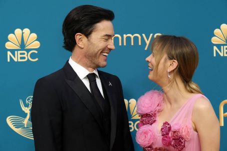 Tom Pelphrey and Kaley Cuoco – 2022 Primetime Emmy Awards in LA