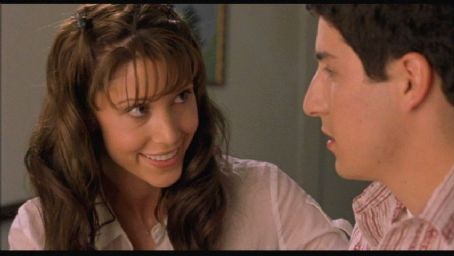 Shannon Elizabeth and Jason Biggs in Universal's comedy movie American ...