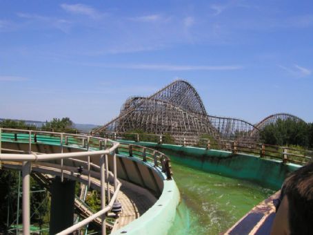White Water Landing (Cedar Point)