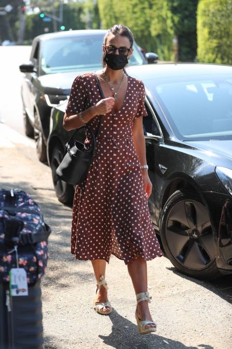 Jordana Brewster – Arrives for Jennifer Klein’s Day Of Indulgence Party ...