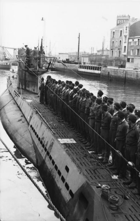 German submarine U-751