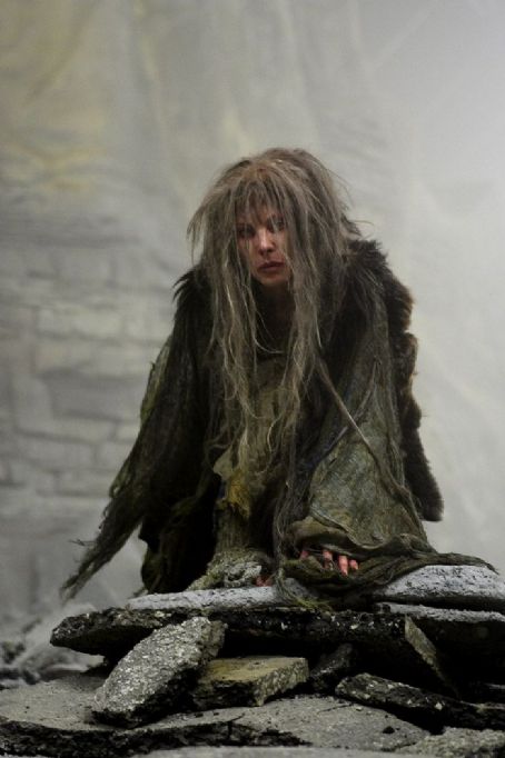 Deborah Kara Unger as Dahlia Gillespie in horror movie Silent Hill ...