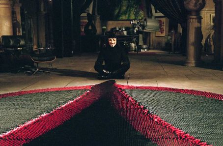 Feb. 08, 2006 - HUGO WEAVING as V in Warner Bros. PicturesÃ• and Virtual  StudiosÃ• action thriller Ã'V for Vendetta,Ã“ distributed by Warner Bros.  Pictures. The film stars Natalie Portman.. . TV-FILM