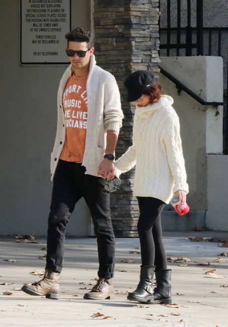 Sarah Hyland – With Wells Adams seen on a stroll in Los Angeles