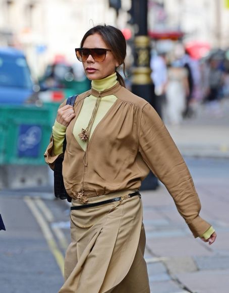 Victoria Beckham – Leaving Wolsley Restaurant in Central London