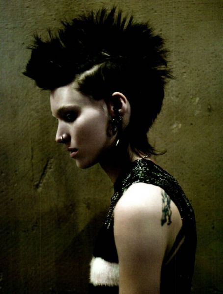 Lisbeth Salander Pics - Lisbeth Salander Photo Gallery - Lisbeth ...