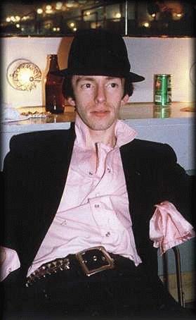 Who is Topper Headon dating? Topper Headon girlfriend, wife