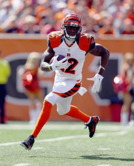 Who is Mohamed Sanu dating? Mohamed Sanu girlfriend, wife