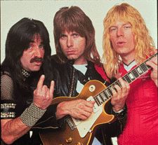 Who is Spinal Tap dating? Spinal Tap girlfriend, wife