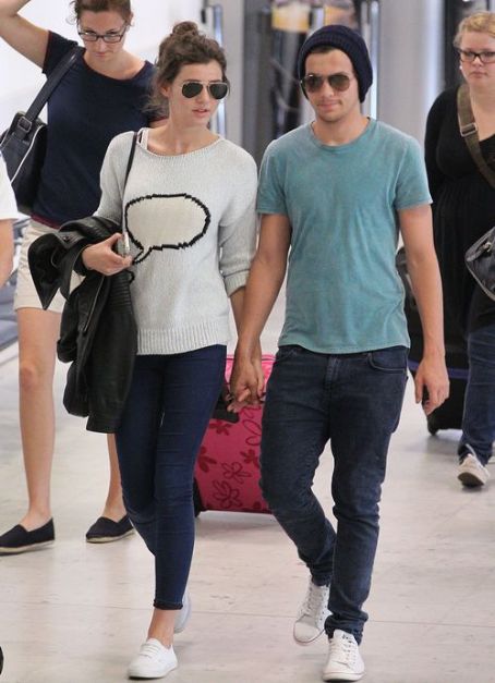 Louis Tomlinson and Eleanor Calder