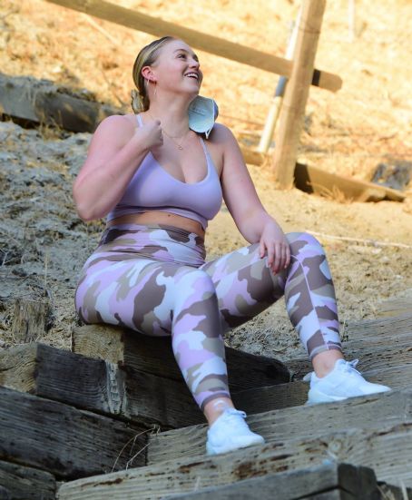 Iskra Lawrence – In camo leggings out for hike in Los Angeles