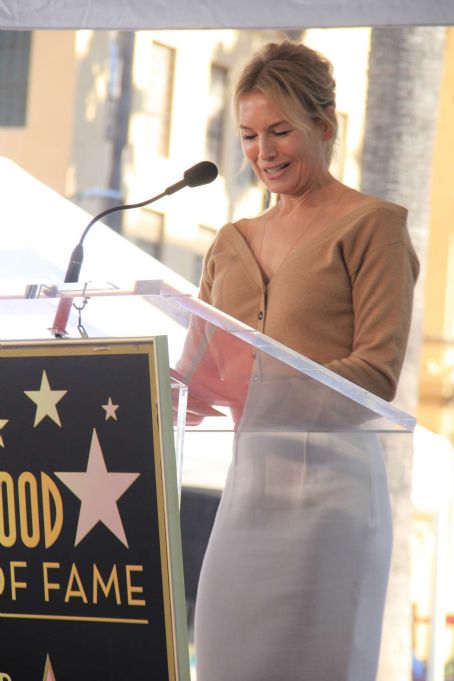 Renee Zellweger – Harry Connick Jr. Honored with a Star on the Hollywood Walk of Fame