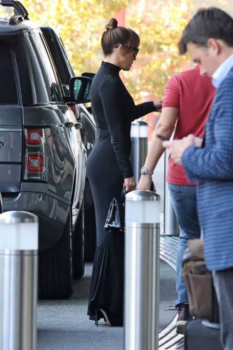 Jennifer Lopez – In tight black dress heading to business meeting ...