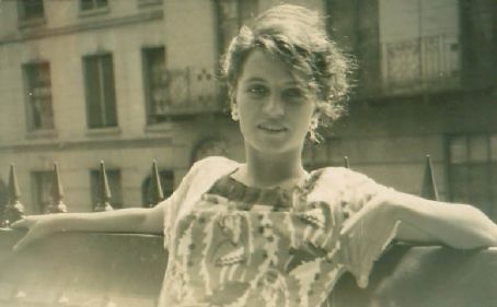Mary White (textile designer)