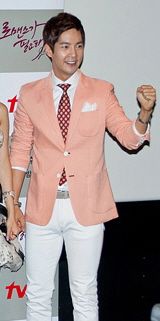 Gyo-jin Hong