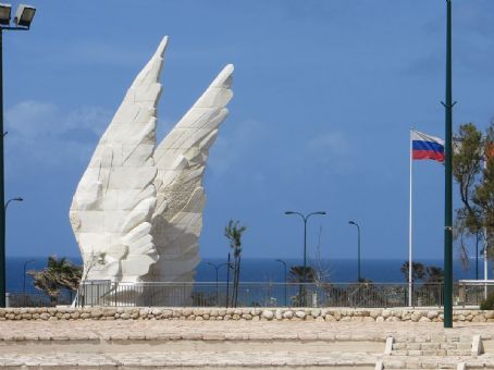 Victory Monument in Netanya